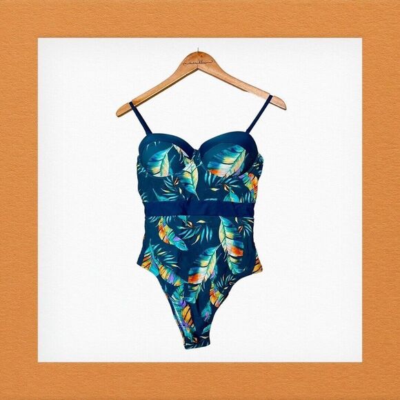Cupshe Tropical One Piece Palm Leaf Swimsuit Molded Cups Medium nWT - Picture 1 of 5